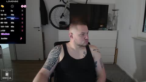 Snapshot of x19marco93x chatting on February 2, 1:52 pm x19marco93x online show from February 2, 1:52 pm