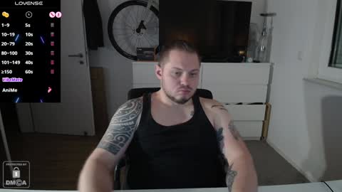 Snapshot of x19marco93x chatting on January 24, 5:53 pm x19marco93x online show from January 24, 5:53 pm