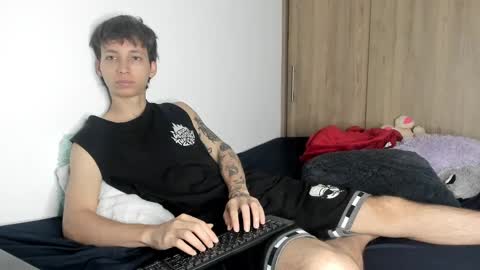 Xam online show from December 10, 6:44 am