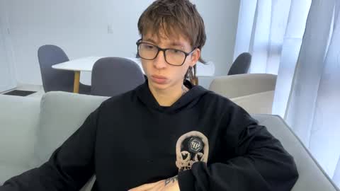 Xam online show from February 26, 10:40 pm