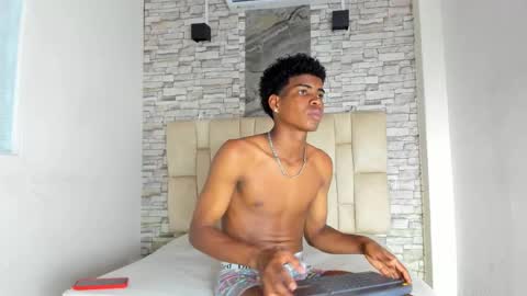 XAVI online show from November 15, 8:11 pm