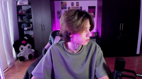 xIce Boy online show from April 2, 10:39 pm