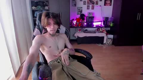 xIce Boy online show from April 16, 9:39 pm