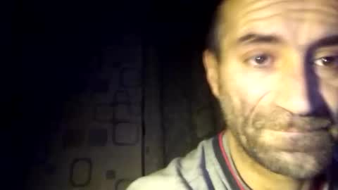 Snapshot of xploid1982 chatting on February 27, 1:24 am xploid1982 online show from February 27, 1:24 am