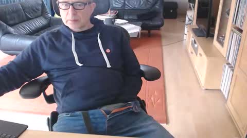 xtommix69 online show from February 3, 1:38 pm