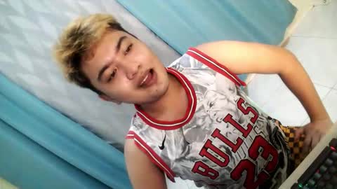 Loyd online show from November 14, 8:27 am