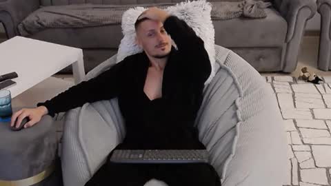 Snapshot of xxx_alejandro chatting on October 2, 8:13 pm xxx_alejandro online show from October 2, 8:13 pm