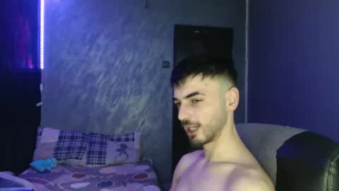 xxxdonpuiuuxxx online show from February 26, 8:48 am