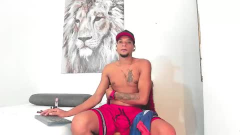 Sr. Y0ung Master online show from November 20, 2:44 am