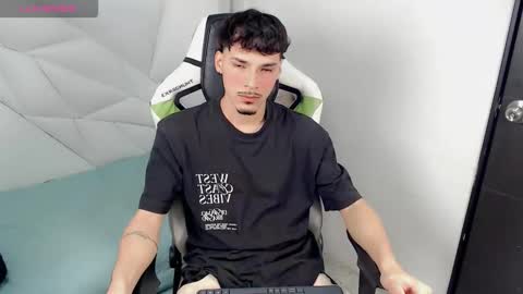 DANILO P online show from November 16, 4:14 am