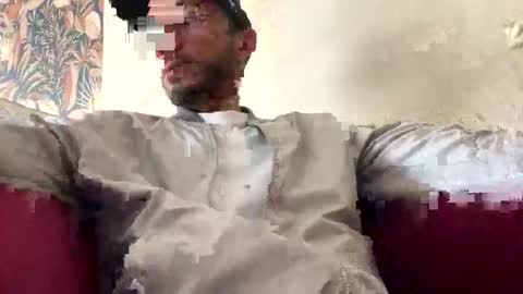 yasarsimo99154258 online show from April 17, 10:18 am