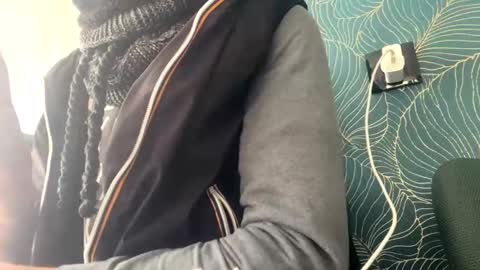 yasarsimo99154258 online show from February 4, 12:33 pm