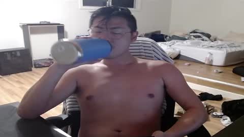 Snapshot of yawnimhorny chatting on December 25, 6:09 am yawnimhorny online show from December 25, 6:09 am