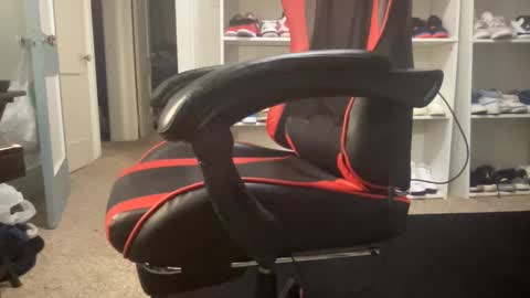 Yeahitsrell online show from March 2, 8:59 am