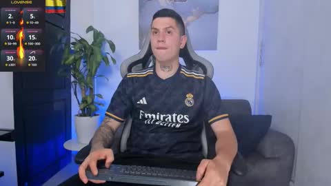 YEIKO ROMERO online show from November 4, 5:47 pm