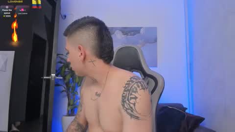 YEIKO ROMERO online show from October 23, 5:27 pm