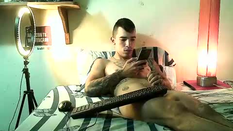 yeisoncastellanos1999 online show from July 28, 6:07 pm