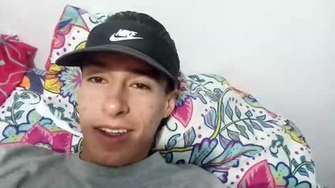 Snapshot of yeisongomezz chatting on October 16, 11:57 pm yeisongomezz online show from October 16, 11:57 pm