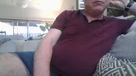 yesplease1969 online show from September 21, 4:01 am