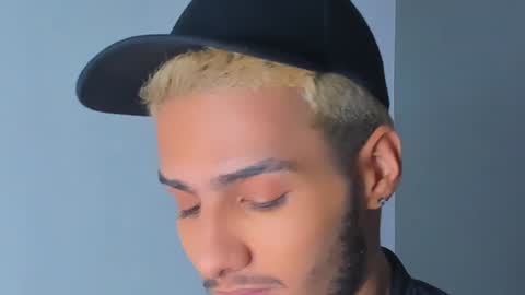 Yoi Olimpo online show from December 18, 12:51 pm