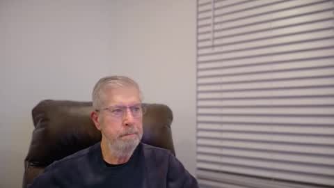 Colorado Guy Straight online show from November 17, 12:41 pm