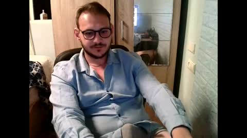 A... online show from April 18, 9:04 pm