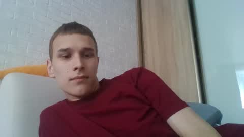 Snapshot of your_honeyy chatting on September 13, 11:44 am Mark online show from September 13, 11:44 am