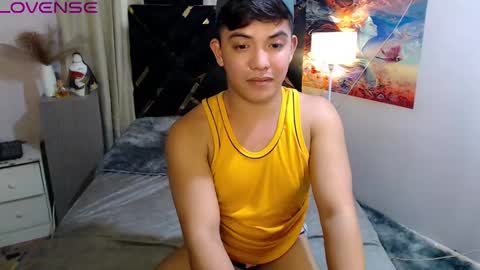 Snapshot of yourasian_bradley chatting on October 4, 6:29 am yourasian_bradley online show from October 4, 6:29 am