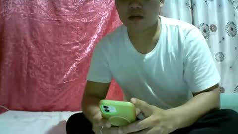 yourasian_lover29 online show from February 15, 1:19 pm