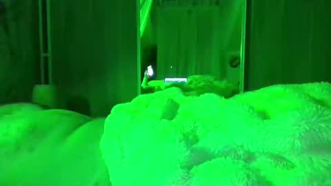 yourbitch777 online show from February 4, 6:17 pm