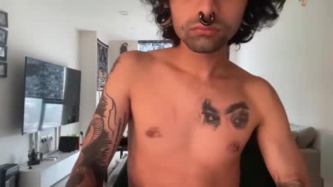 yourboo25 online show from March 8, 1:26 pm