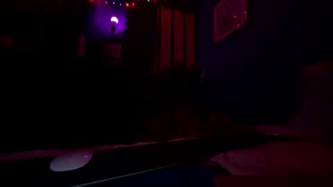 yourbroboytoy online show from January 18, 12:45 am