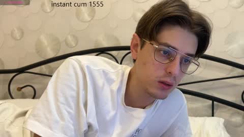 Chris online show from January 4, 7:24 am