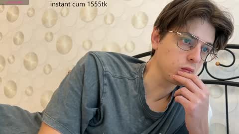 Chris online show from February 2, 6:48 am