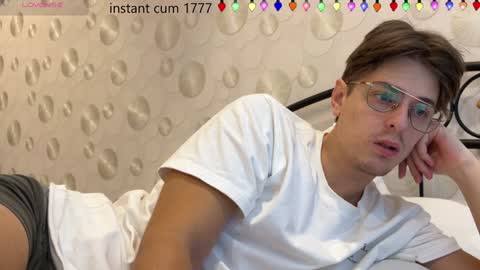 Chris online show from December 26, 6:52 am