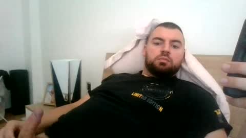 Fak2g00d2w1n online show from June 22, 11:48 am