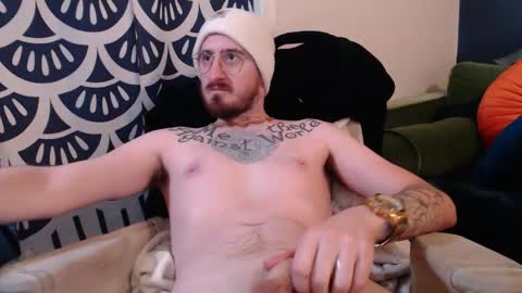 Sharing For Fun and Pleasure online show from May 3, 12:35 am