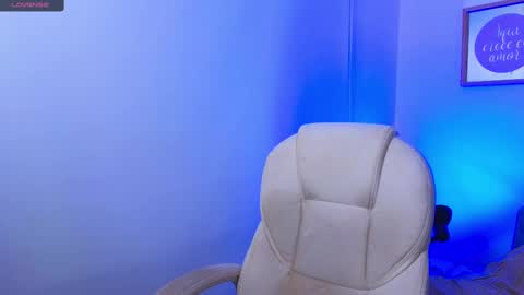 yulian_vasquez online show from September 15, 12:28 pm