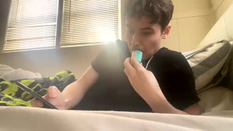 yungstudbev online show from January 22, 2:46 pm