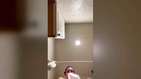 yungstudbev online show from March 17, 3:53 am