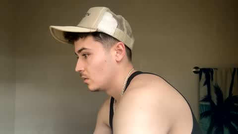 yungstudbev online show from February 25, 6:20 pm