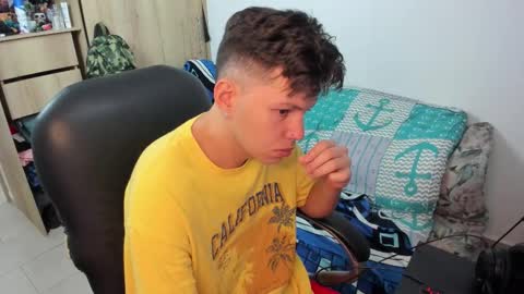 yurii_moody online show from March 18, 4:10 pm