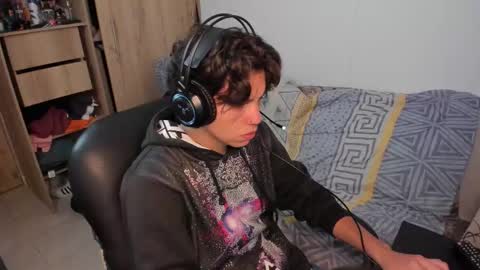 yurii_moody online show from February 14, 12:27 am