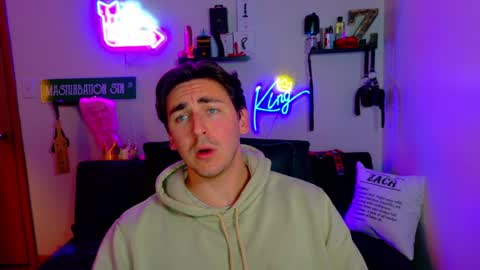 Zach Rhyder online show from April 9, 1:47 am