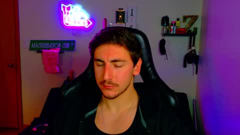 Zach Rhyder online show from March 5, 7:39 pm