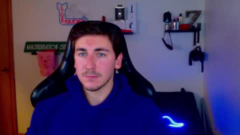 Zach Rhyder online show from February 25, 3:20 am