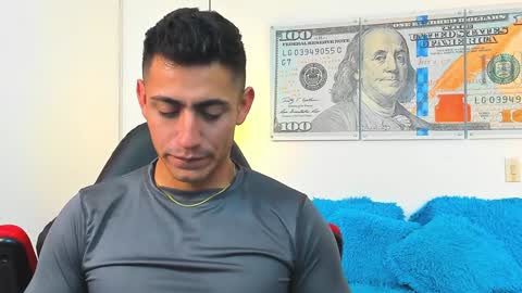 zachpri20 online show from January 4, 5:48 am