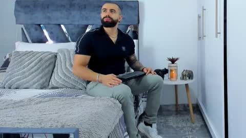 Richard online show from November 24, 3:02 pm