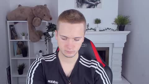 Zack online show from March 12, 10:05 am