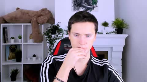 Zack online show from February 19, 10:56 am